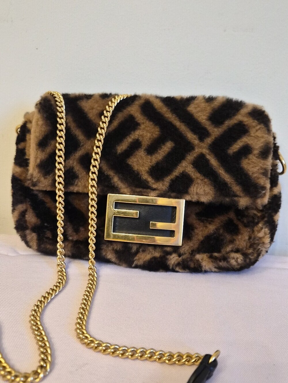 Fendi Mini Baguette – FF Shearling